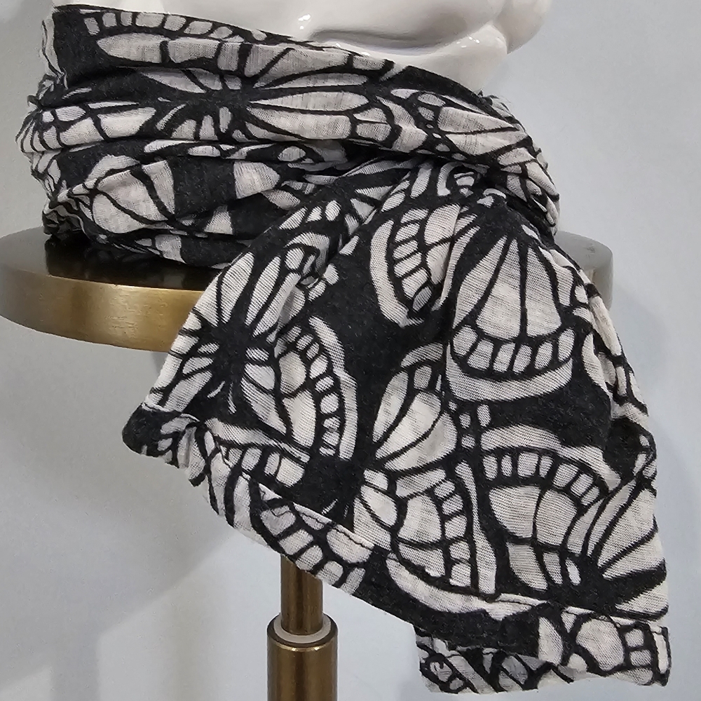 Old Navy Woman's Scarf